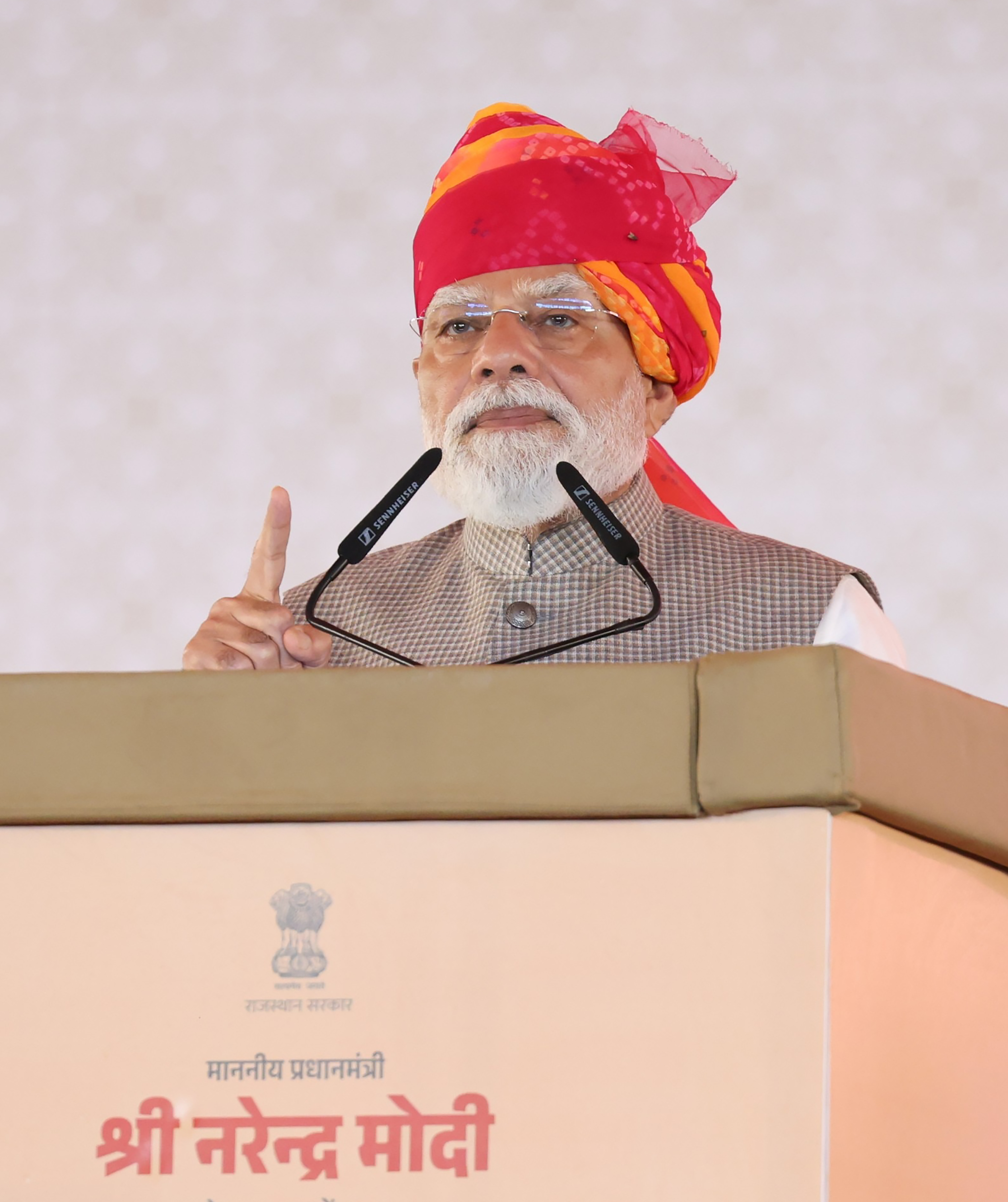 India to produce 1.5 crore chips daily at Sanand, emerging as major semiconductor hub: PM Modi — GLOBAL — Aslikannih